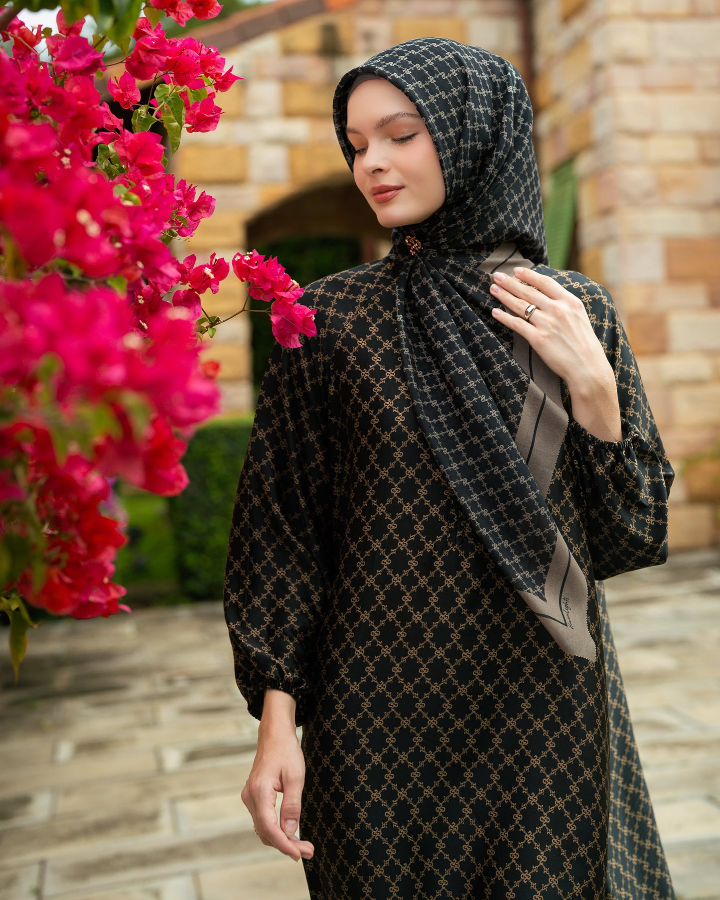 Serenite Scarf