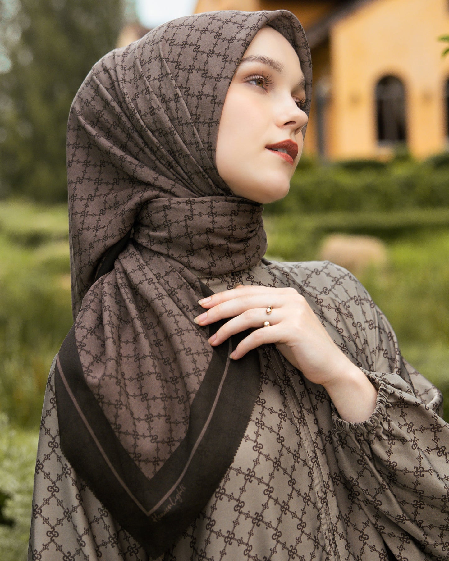 Serenite Scarf