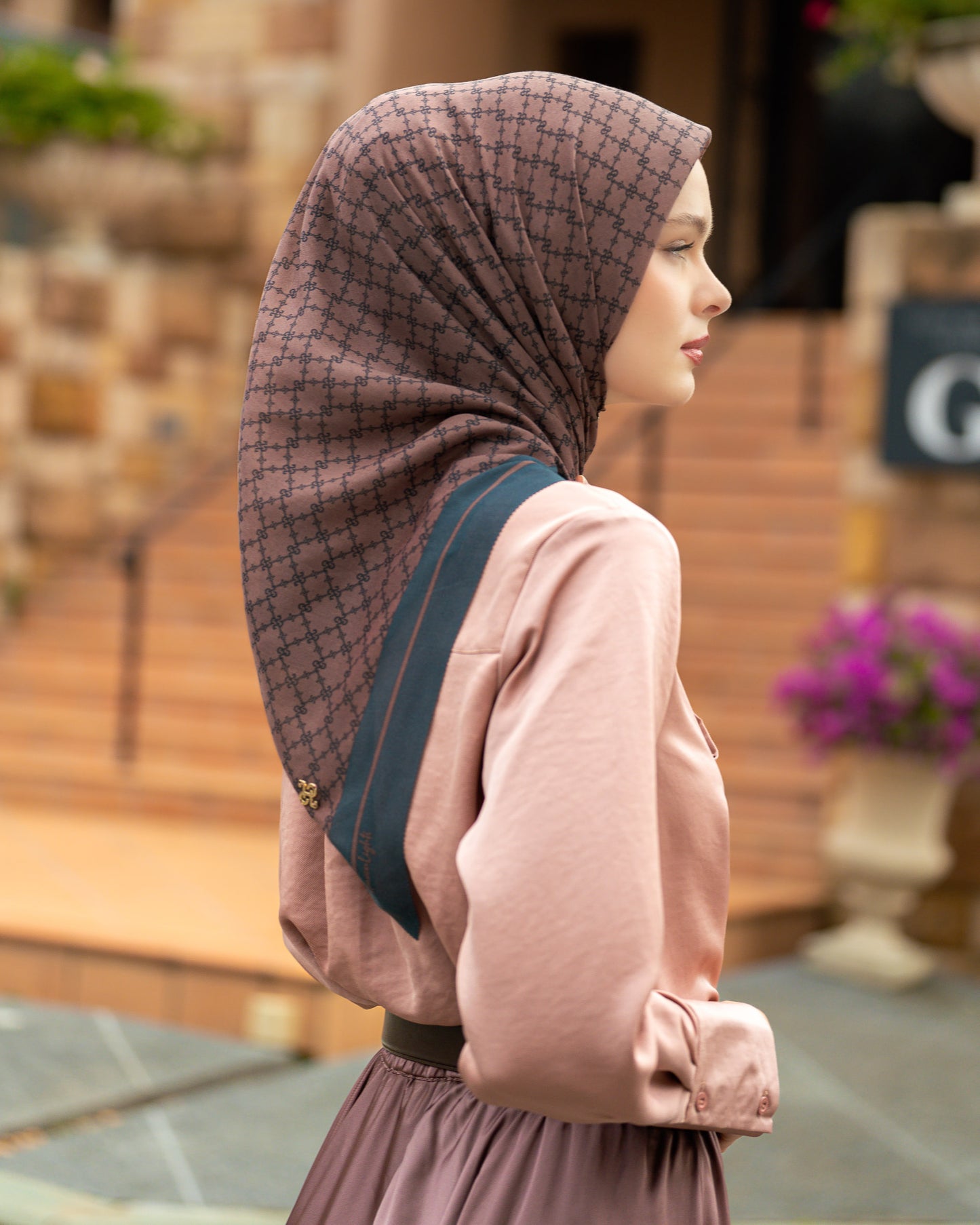 Serenite Scarf