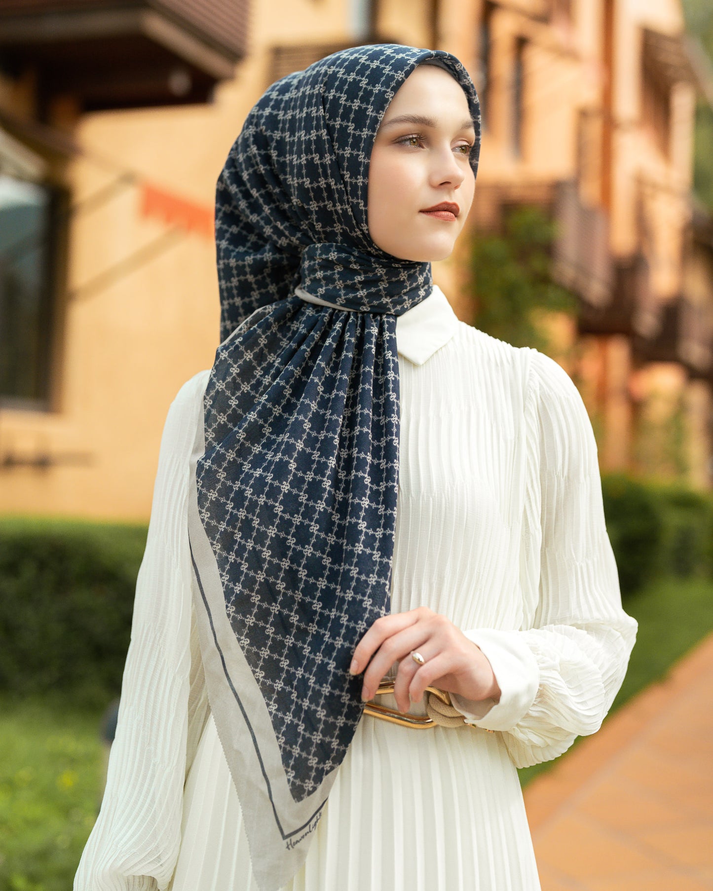 Serenite Scarf
