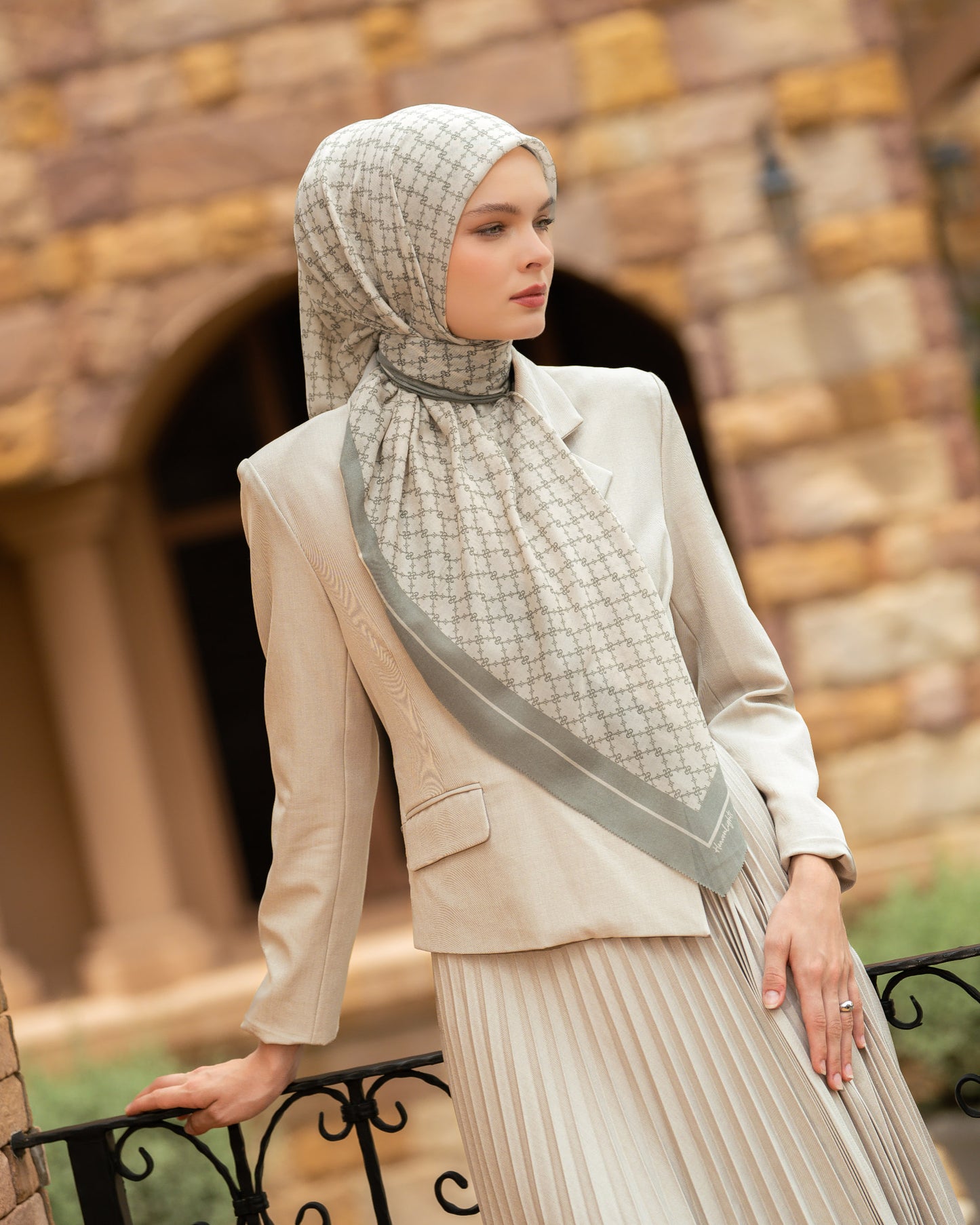 Serenite Scarf