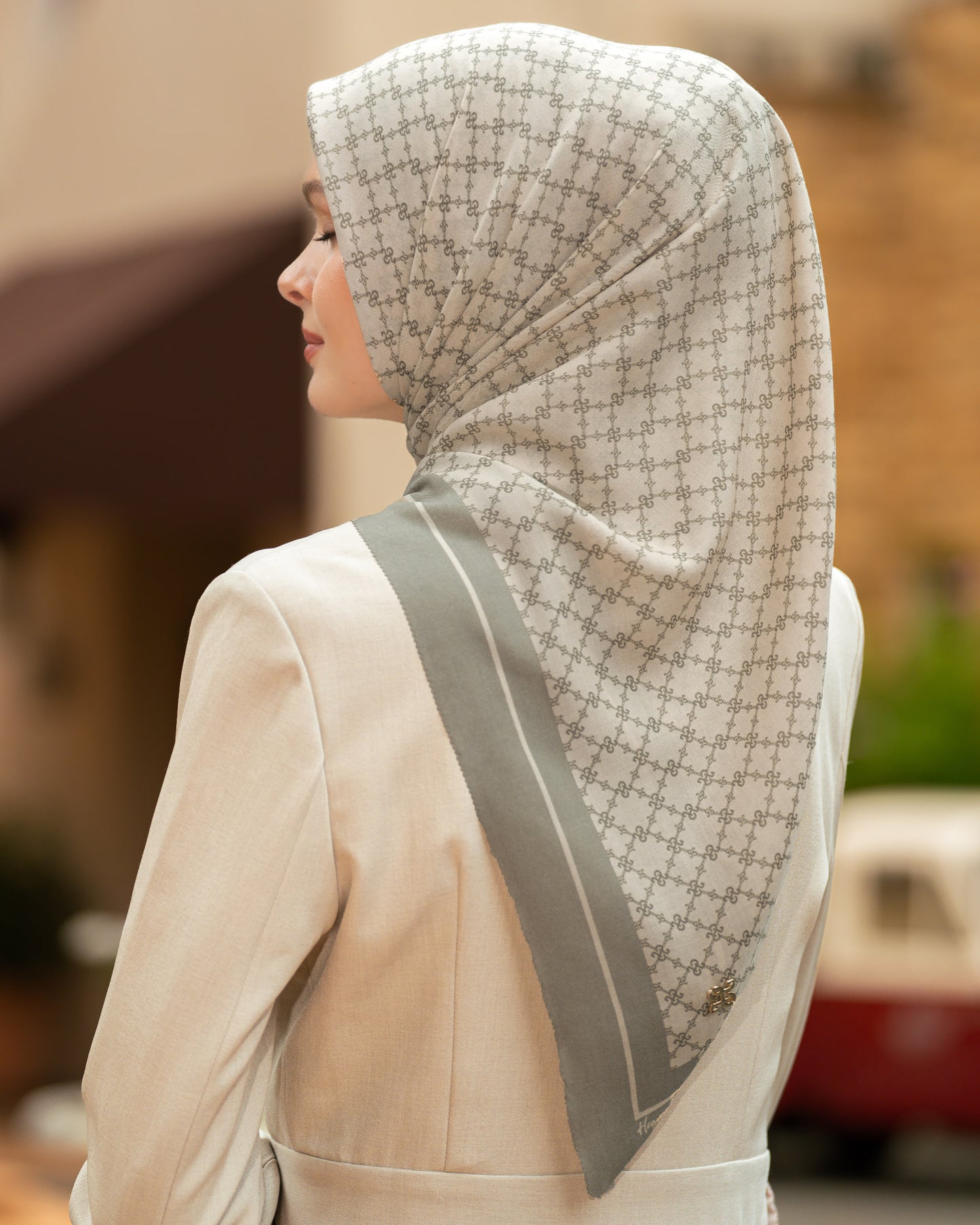 Serenite Scarf