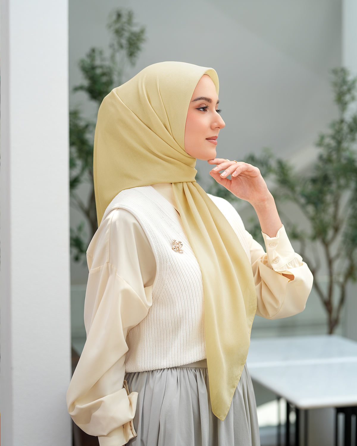 Heaven Lights - Voal Plain - Plain Square Voal Hijab