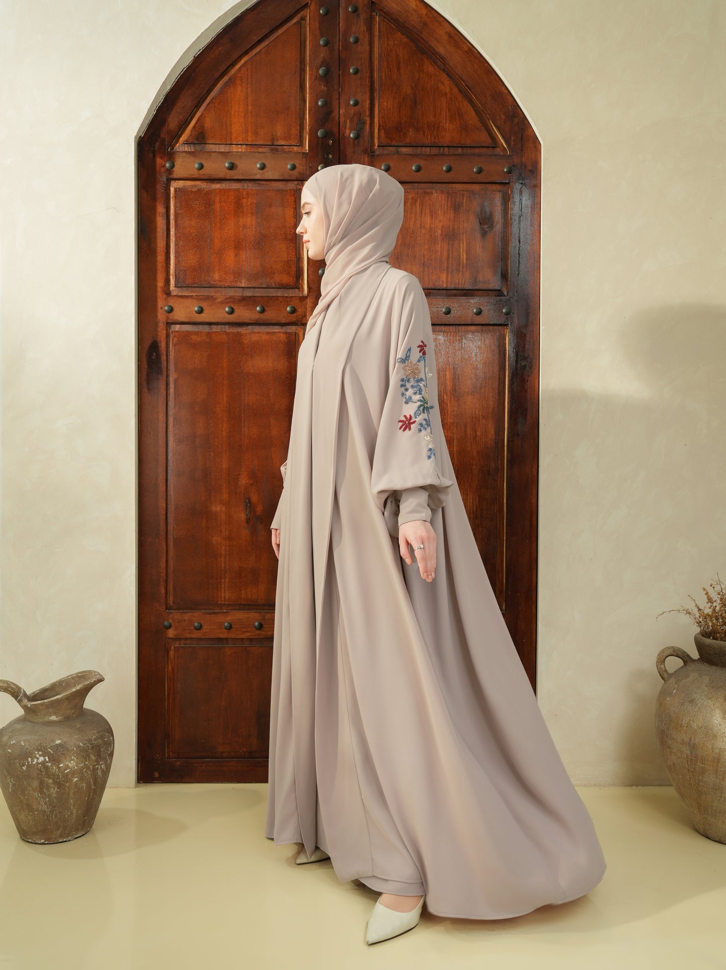 Zahira Abaya With Beads