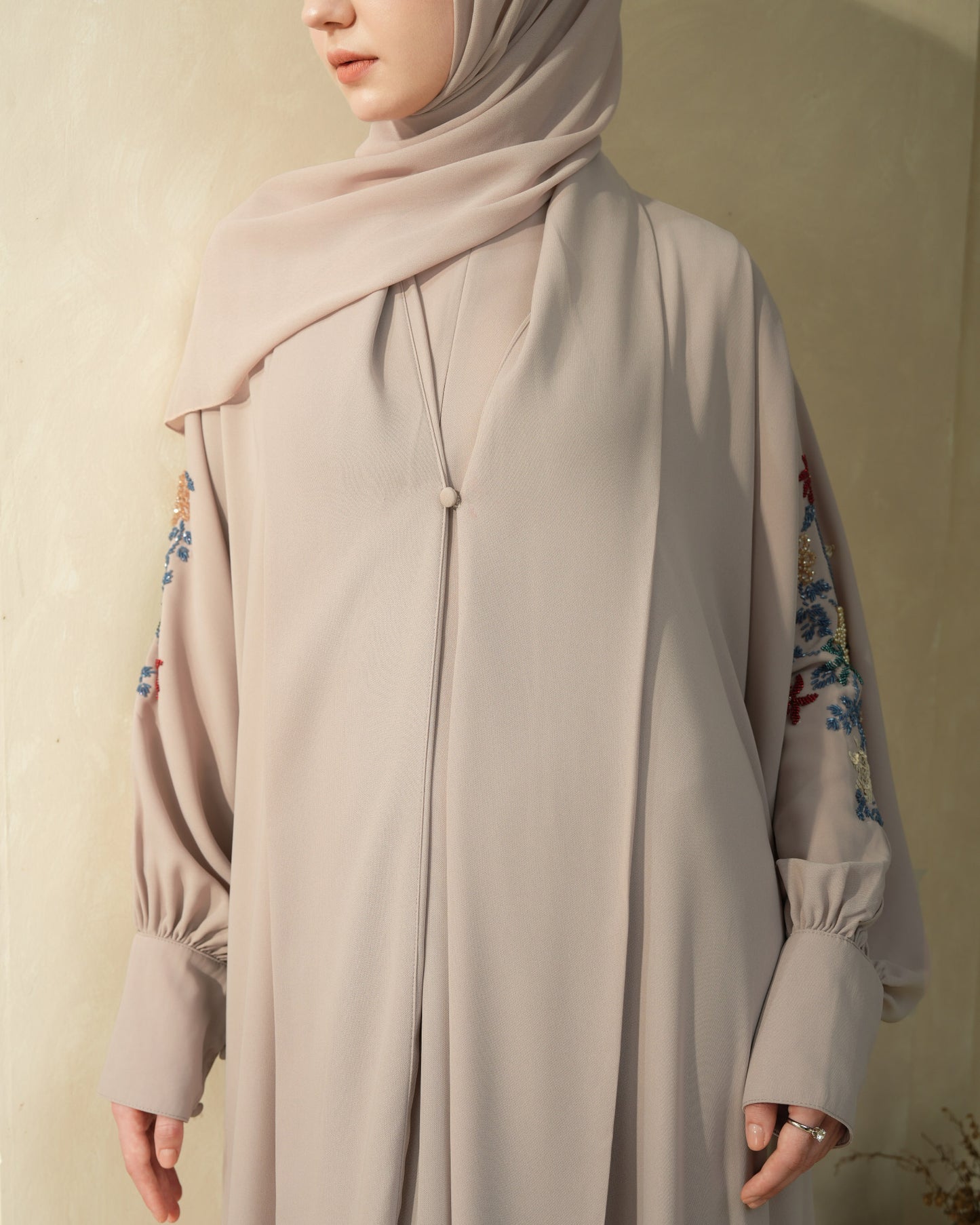 Zahira Abaya With Beads