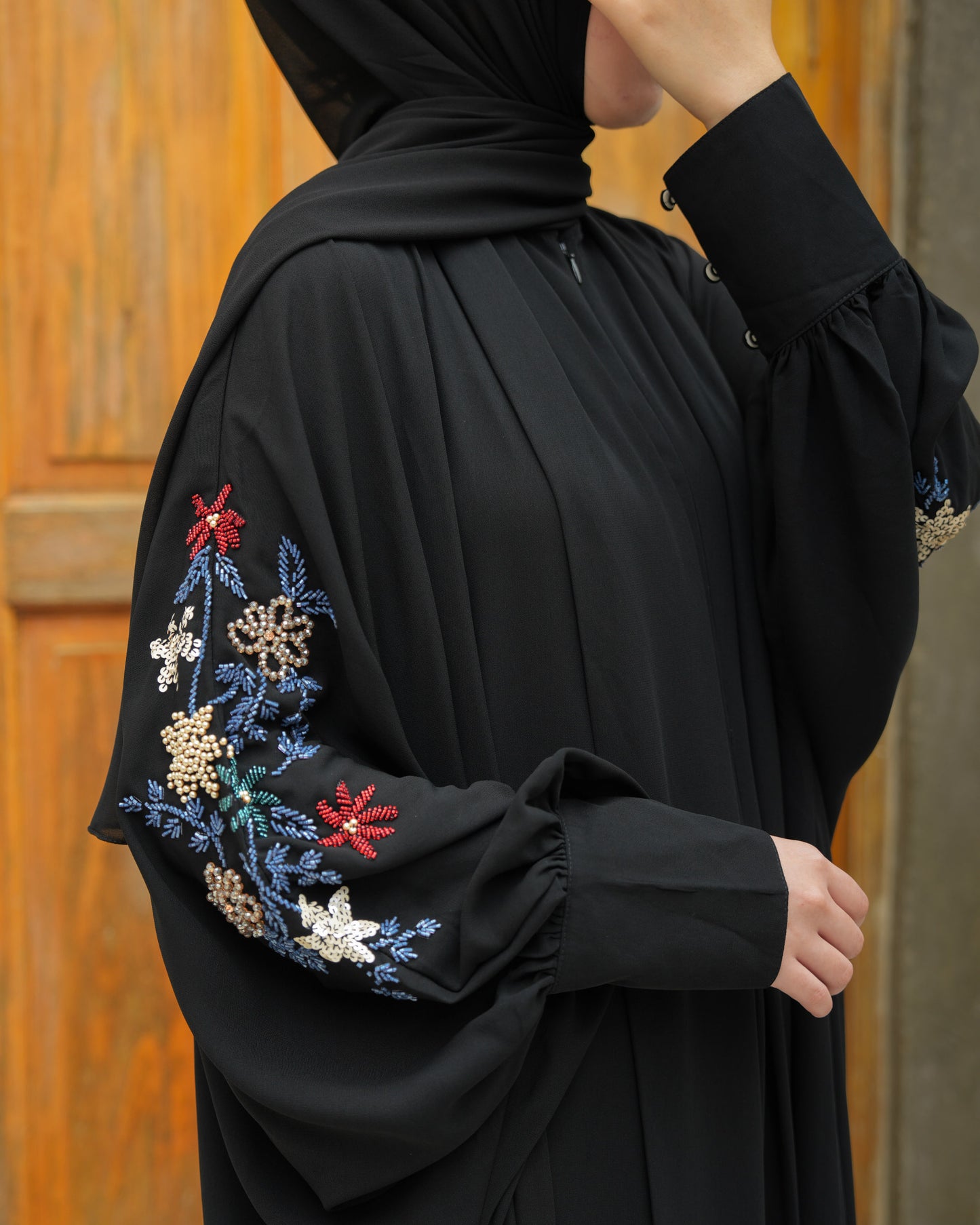 Zahira Abaya With Beads