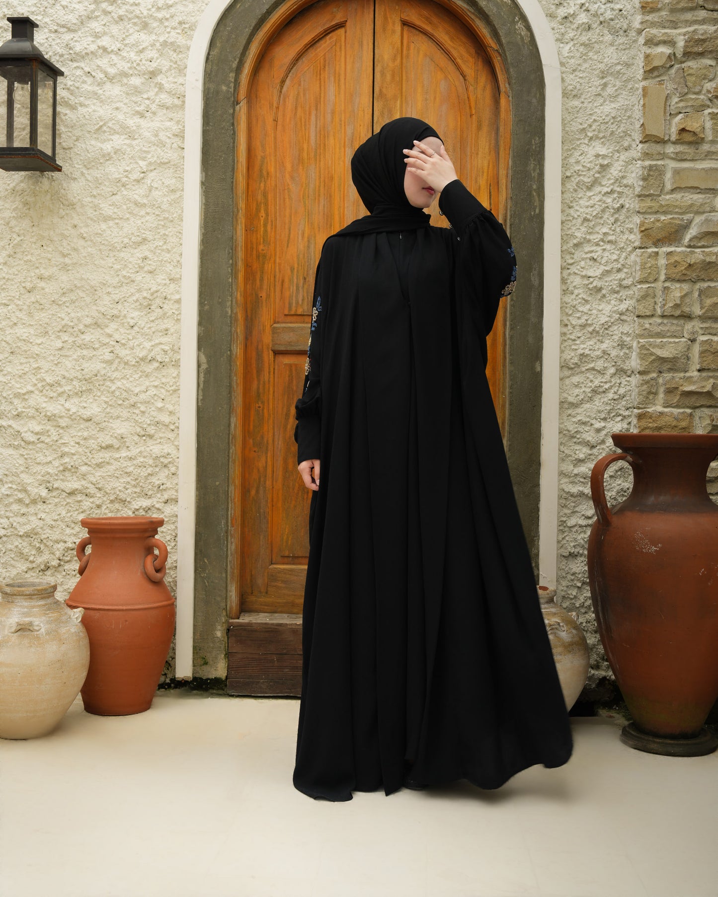 Zahira Abaya With Beads